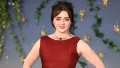 Maisie Williams bei der  „Practical Magic 2“ -Premiere in London