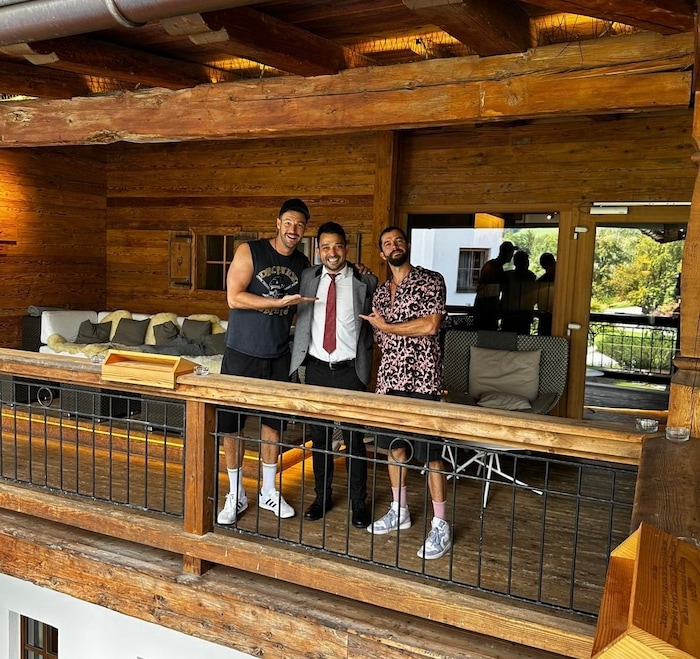 Pizzera & Jaus logierten im Kitzhof – im Bild mit Tobias Meyer (Mitte).