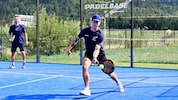 Beim Padel macht Larochelle eine gute Figur.