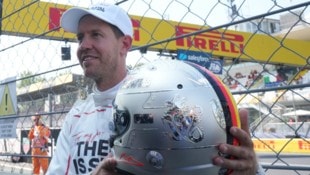 Sebastian Vettel durfte in Schumachers F2002 Platz nehmen.