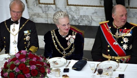 Ein Bild, das heute besonders zu Herzen geht: Von diesen drei Royals leben nur noch zwei. ...