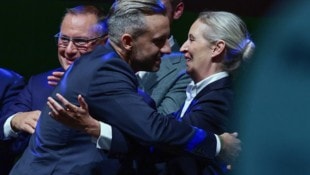 Große Freude bei den AfD-Parteichefs nach dem Wahlerfolg – mit wem die Partei regieren soll, ist ...