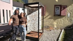 Michael Salvadori mit „Blutspenderin“ Mona Blenke am m2 Kunst.