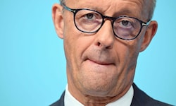 Das Debakel der CDU in Sachsen-Anhalt setzt den deutschen Kanzler Friedrich Merz schwer unter ...