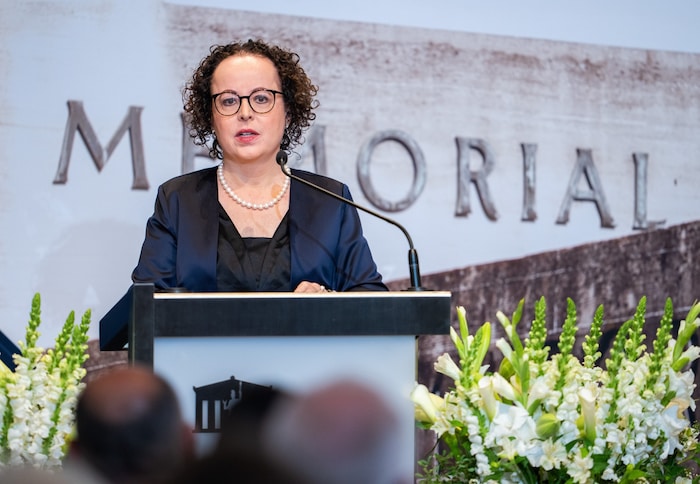 Aus Österreich vertritt Bundesratspräsidentin Christine Schwarz-Fuchs (ÖVP) Bundespräsident Van ...