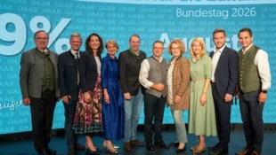 Veronika Marte (Dritte v.l.) fungiert auf nationalem Parkett künftig als Vize-Chefin der ...