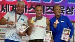 Andreas Berger mit seiner WM-Goldenen über 200 Meter.