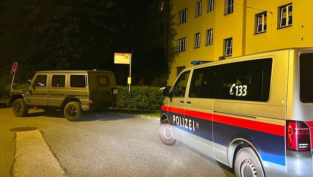 In diesem Wohnhaus konnte die Cobra den Beschuldigten nicht auffinden. Die Fahndung läuft.