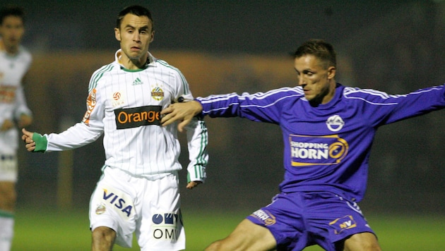 Vor 18 (!) Jahren duellierte sich Aleksandar Djordevic (r.) im Horn-Dress mit Rapid-Ikone ...