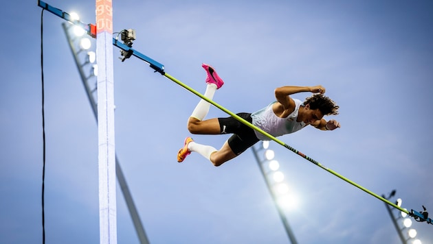 Weltrekordsammler Armand Duplantis springt auch in Budapest.