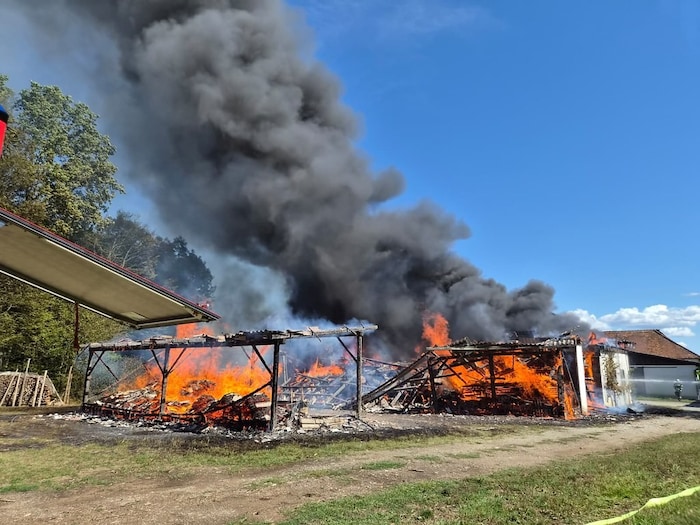 Der Brand in Übersbach dürfte von einem 15-Jährigen absichtlich gelegt worden sein.