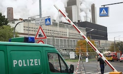 Nach dem Auffinden von mehreren Abschussvorrichtungen an den Hochspannungsleitungen in der Nähe ...