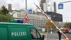 Nach dem Auffinden von mehreren Abschussvorrichtungen an den Hochspannungsleitungen in der Nähe ...