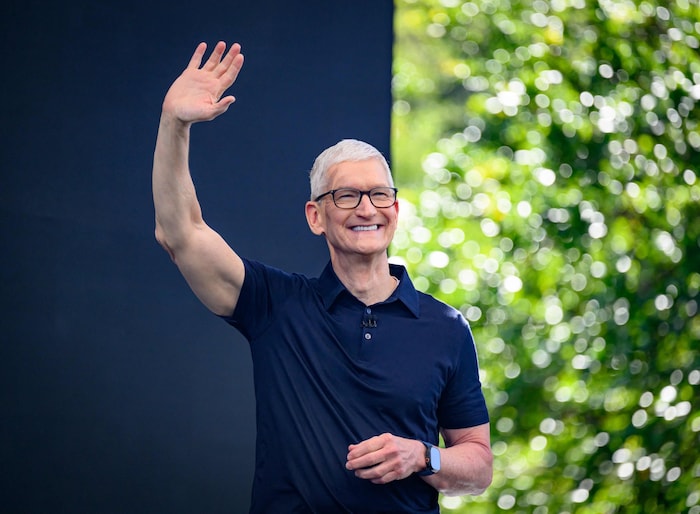 Ternus beerbt Tim Cook, der nach Steve Jobs‘ Tod als CEO etwas mehr als 15 Jahre lang Apple ...