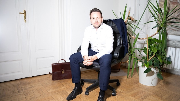 Mag. Philipp Wurm verbindet in Bro-ject W Strafverteidigung, Hip-Hop, Fußball und Mythologie zu ...