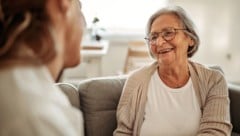 Gut versorgt in den eigenen vier Wänden: Medizinische Hauskrankenpflege ermöglicht ...