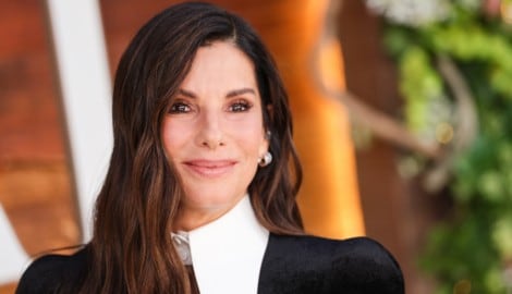 Sandra Bullock (62)