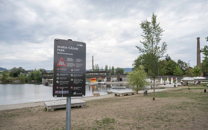 Der Park befindet sich in der Nähe des Grazer Stadtstrandes.