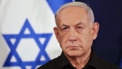 Israels Regierungschef Benjamin Netanyahu übt nach den schweren Ausschreitungen in Frankreich ...