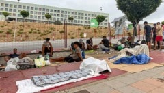 Die Lage auf Ceuta ist den örtlichen Behörden zufolge nach wie vor „untragbar“.