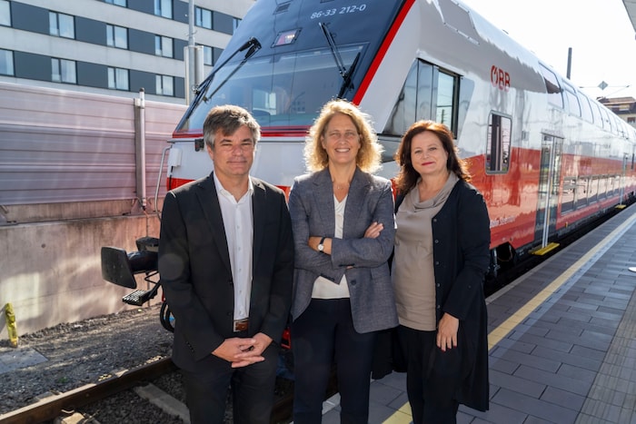 Brachten die neue Flotte auf Schiene: Nationalrat Wolfgang Moizi (SPÖ), Sabine Stock (ÖBB) und ...