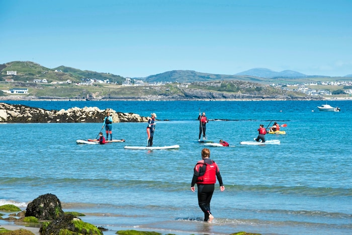 Paddleboards: Wem Wellen zu stressig scheinen, der kann auch ohne sie auf ein Brett.