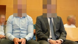 Ex-Kommandant (links) und Ex-Kassier saßen am Donnerstag vor Gericht.
