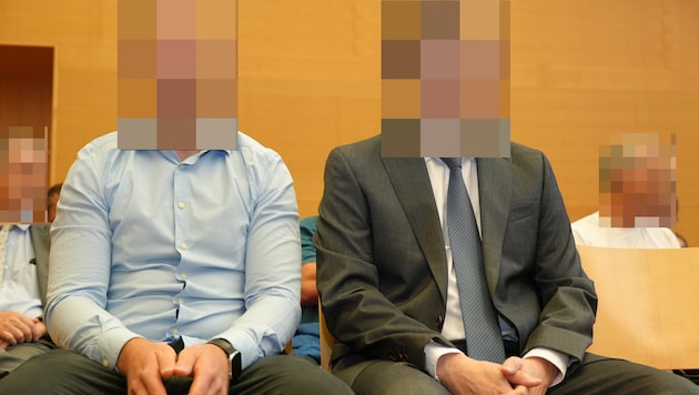 Ex-Kommandant (links) und Ex-Kassier saßen am Donnerstag vor Gericht.
