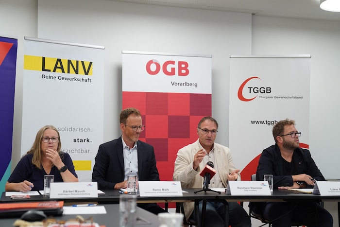 Reinhard Stemmer und seine Mitstreiter bei der Pressekonferenz am Dienstag.