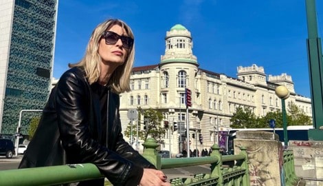 Claudia Bauer beim Fototermin am Wiener Donaukanal: „Das Leben kann jeden Augenblick vorbei ...