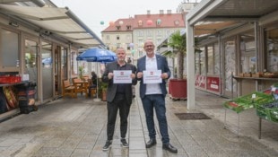 Spenger und Horvath (li.) fordern mehr Maßnahmen, um Wiener Neustadt zu kühlen. Eine der ...