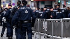 Es könnte ein heißer Samstag für die Wiener Polizei werden.
