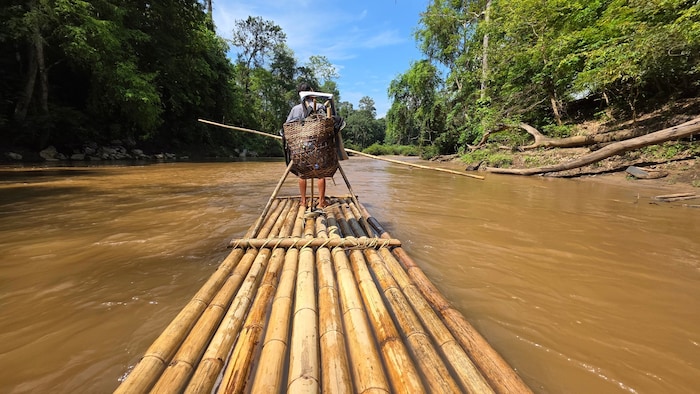 Der Abenteurer nimmt auf Instagram (@travelkevkev) seine Fans mit, während er die weltweit ...
