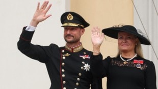 Gemeinsame Auftritte des norwegischen Königspaares wird es bis zum nächsten Sommer nicht geben. ...