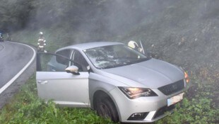 Für die Lenker ging es nicht mehr weiter. Beide Unfallfahrzeuge mussten abgeschleppt werden. 
