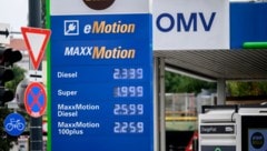 An den Tankstellen muss man schon jetzt tief in die Tasche greifen – und es wird noch teurer.