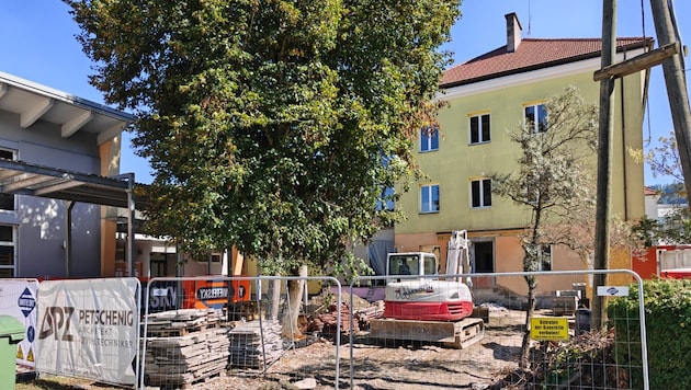 Noch eine Baustelle ist die Schule in Ebenthal – und neue statische Herausforderungen sind ...