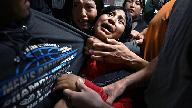 World Press Foto des Jahres: Mädchen weinen um ihren Vater, der von ICE verhaftet wird.