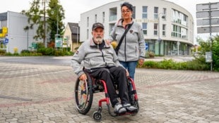 Alfred und Ulrike L. ärgern sich über die Kürzung der Hilfe.