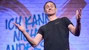 Seinen 50er vor ein paar Wochen beging er unspektakulär: „Privat lasse ich mich nicht gern ...