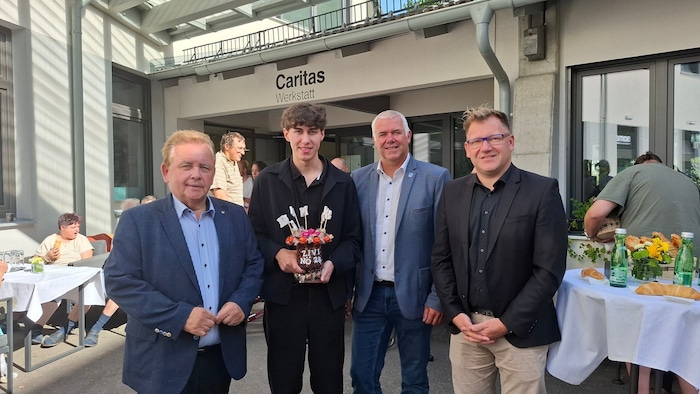 Auch die Bürgermeister Franz Mold (Zwettl) und Roland Zimmer (Bad Traunstein), sowie ...