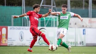 Feierte beim Debakel gegen den LASK sein Hallein-Debüt: Mirnes Kahrimanovic (re.).