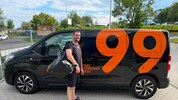 99ers-Zeugwart „Dease“ bereitet stets alles für die Mannschaft vor, reiste an diesem Wochenende ...
