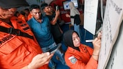 Die Einsatzkräfte arbeiten auf Hochtouren, um die Vermissten zu bergen.