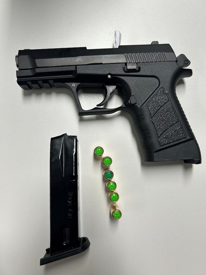 Die Polizei konnte die Waffe nach kurzer Zeit sicherstellen.