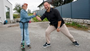 Jonas (11) und Harald Leitner (45) halfen entscheidend mit, drei mutmaßliche Diebe dingfest zu ...