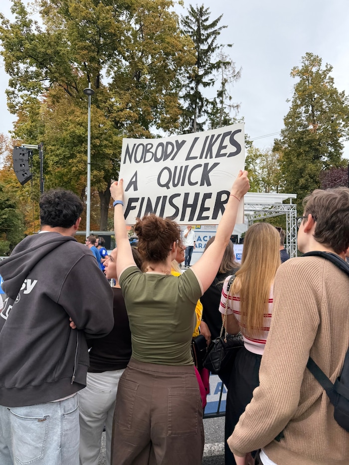 Auch für die etwas langsameren fanden die Zuseher die passende Motivation.