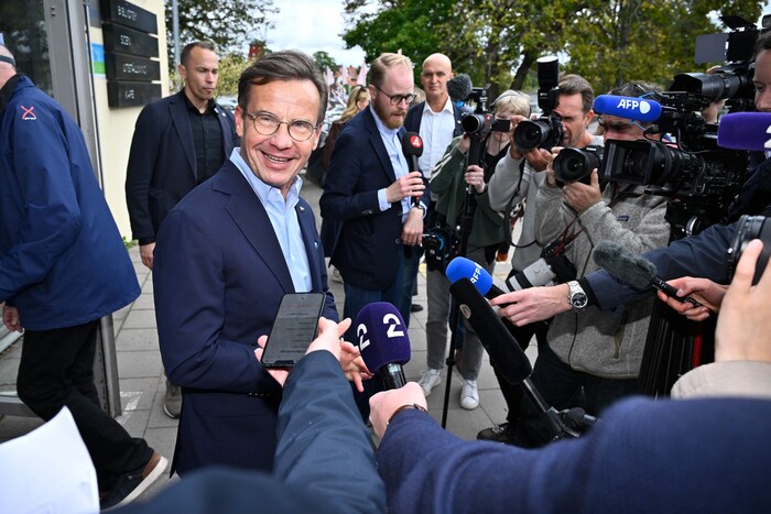 Der konservative schwedische Regierungschef Ulf Kristersson muss um sein Amt zittern.