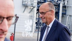 Bundeskanzler und CDU-Chef Friedrich Merz kann nach dem Debakel in Sachsen-Anhalt ein wenig ...