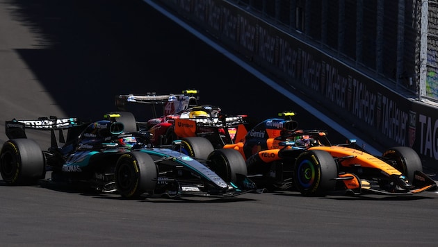 Kimi Antonelli (l.) im Duell mit Lando Norris